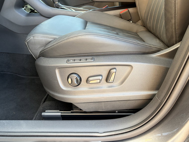 Vehicle Image 51