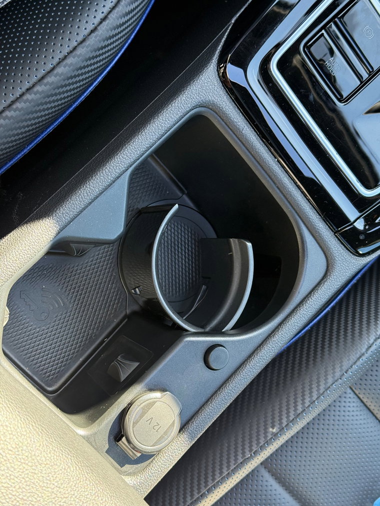 Vehicle Image 32