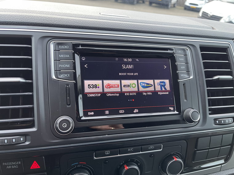 Vehicle Image 27