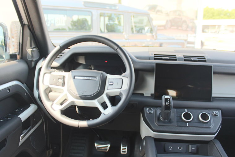 Vehicle Image 27