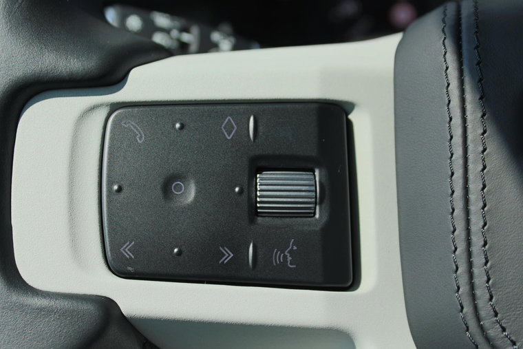 Vehicle Image 30