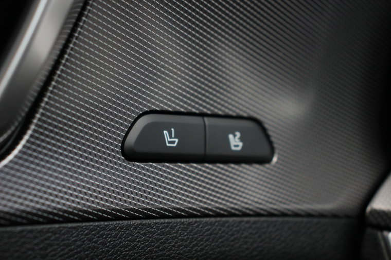 Vehicle Image 39