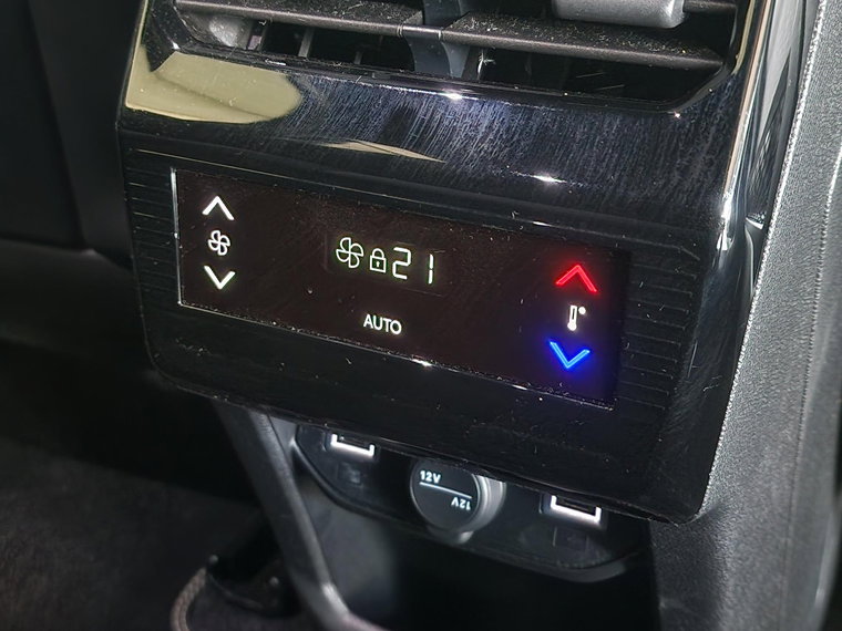 Vehicle Image 24