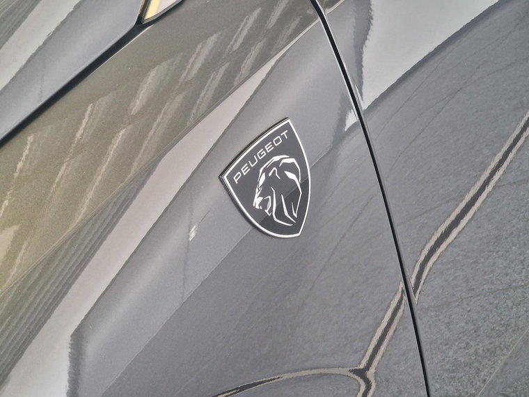 Vehicle Image 37