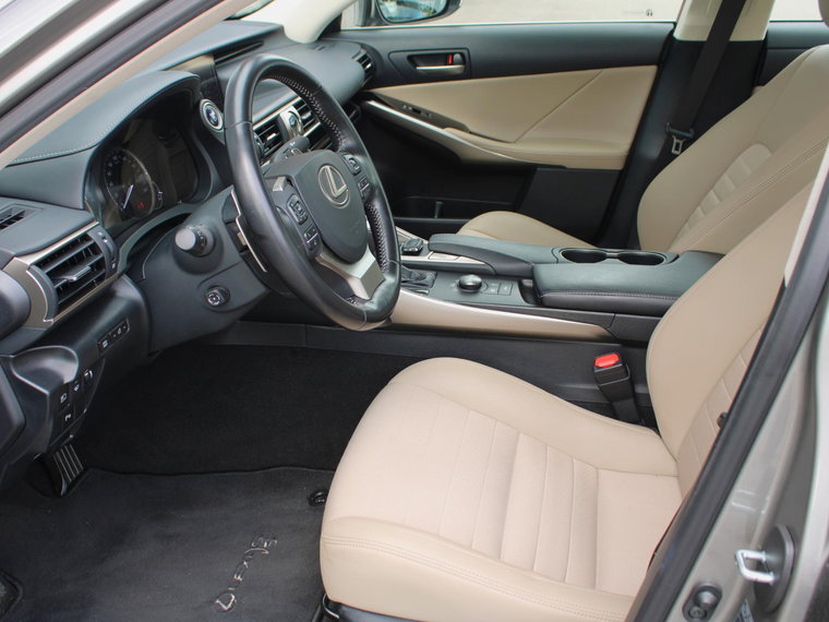 Vehicle Image 45