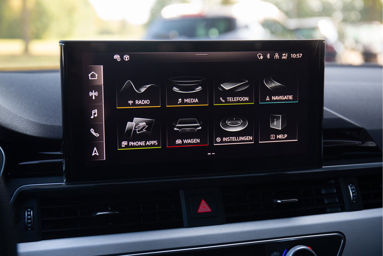 Vehicle Image 12