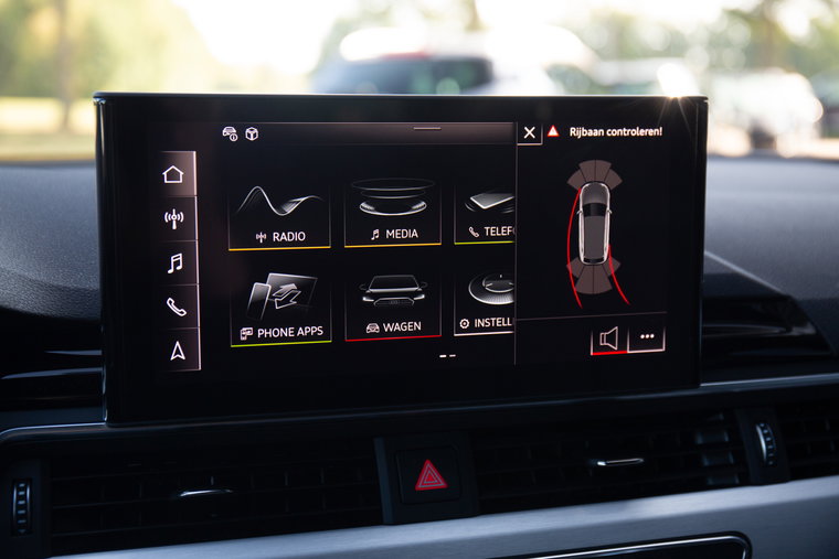Vehicle Image 18