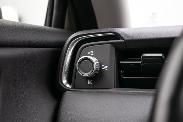 Vehicle Image 27