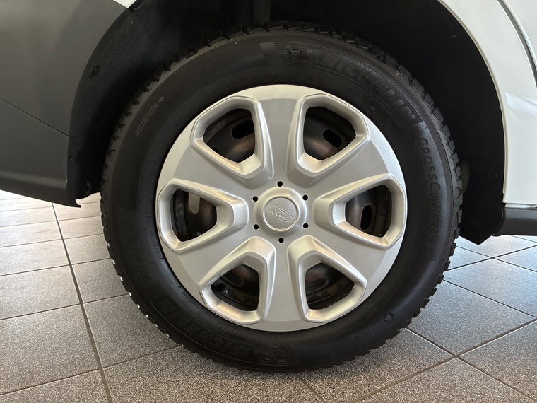 Vehicle Image 17