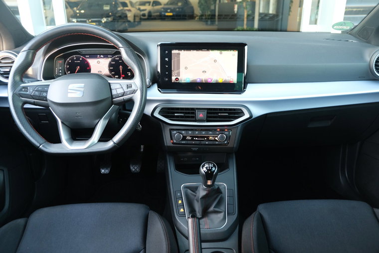 Vehicle Image 11