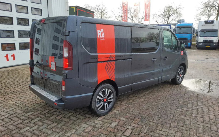 Vehicle Image 7