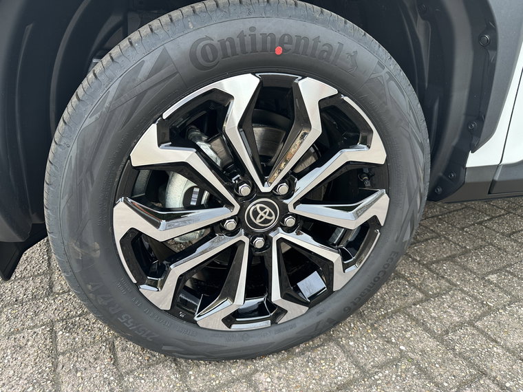 Vehicle Image 15