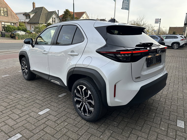 Vehicle Image 7