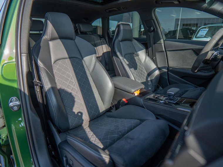 Vehicle Image 45