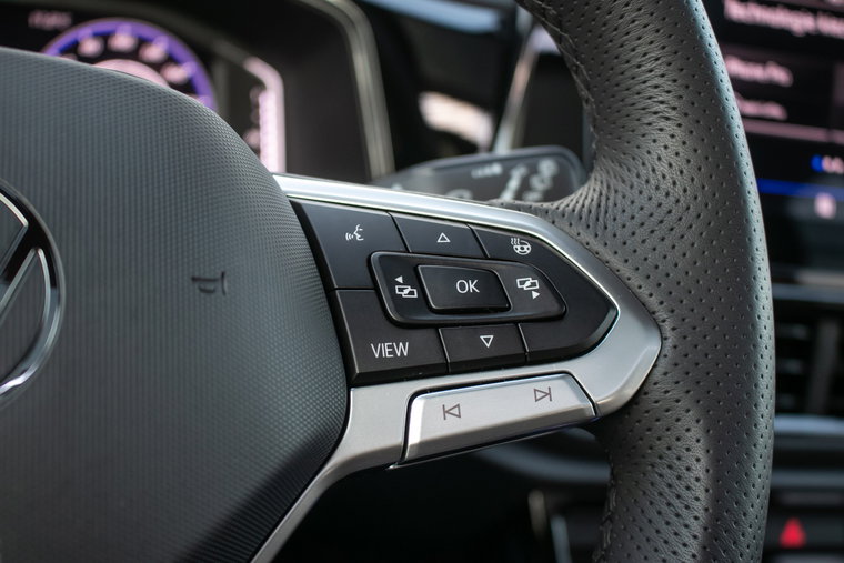 Vehicle Image 40