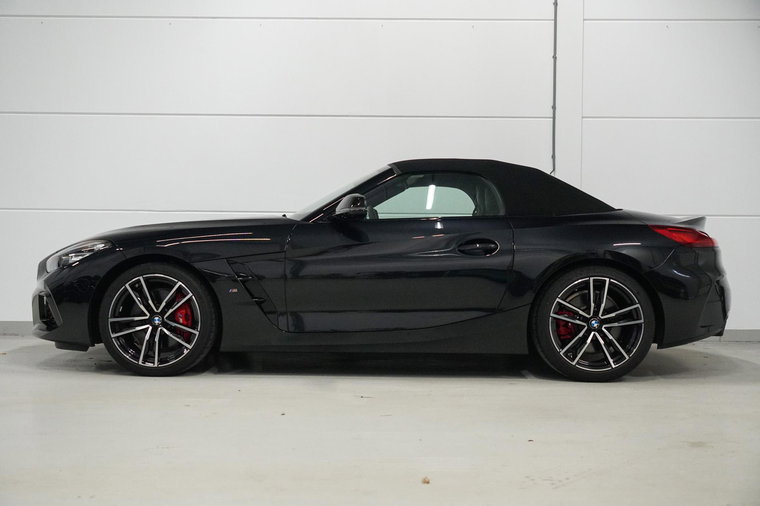 Vehicle Image 36