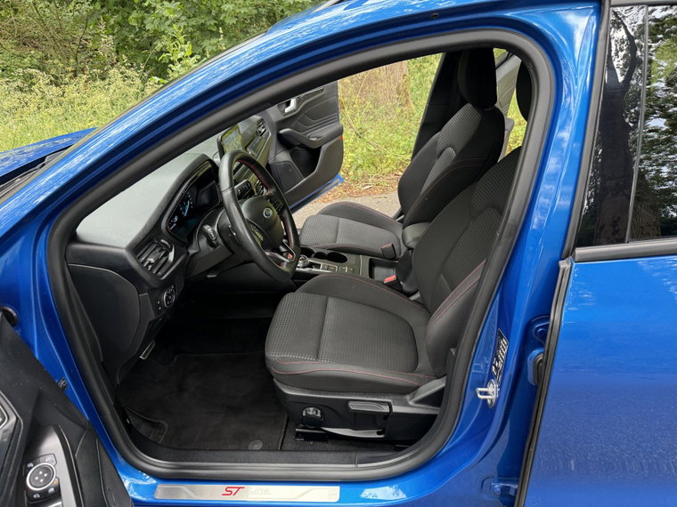 Vehicle Image 38