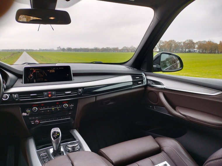 Vehicle Image 38
