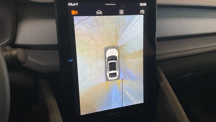 Vehicle Image 15
