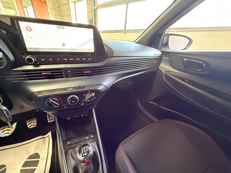 Vehicle Image 20