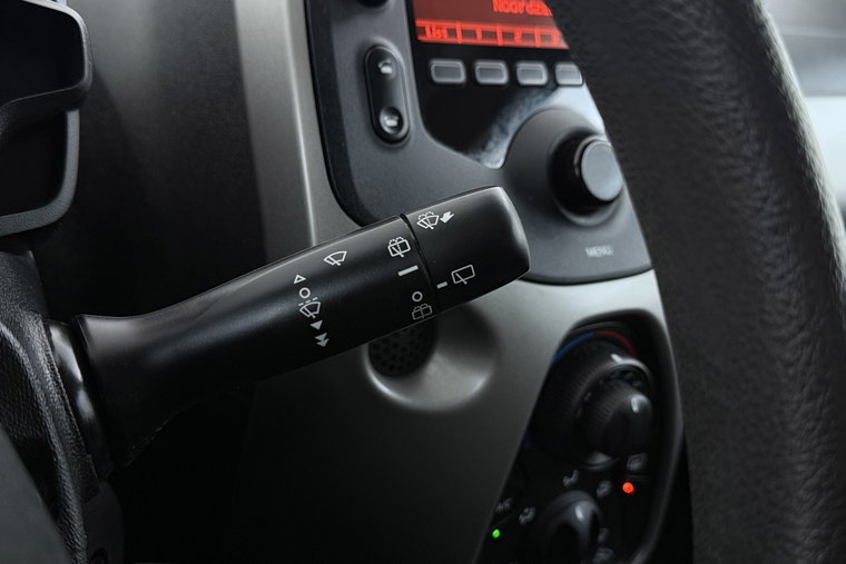 Vehicle Image 23