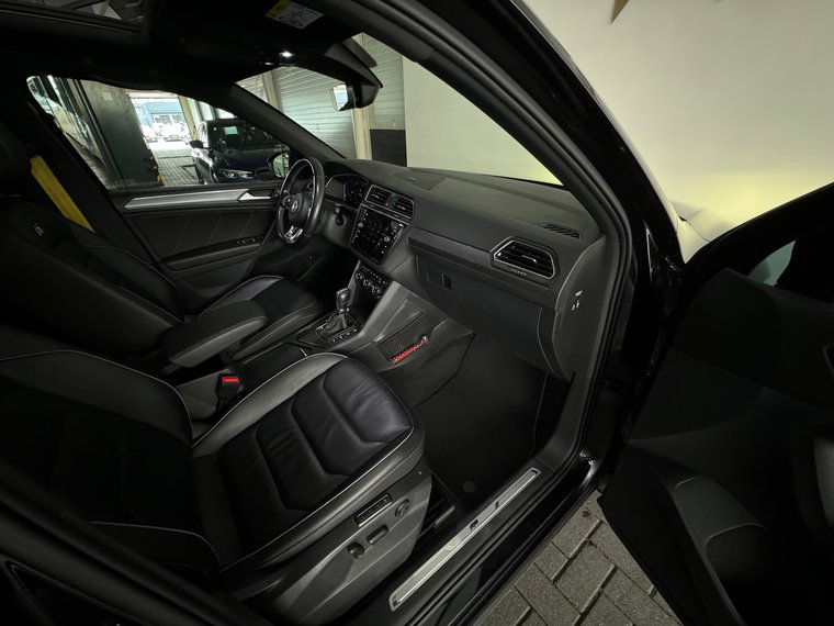 Vehicle Image 38