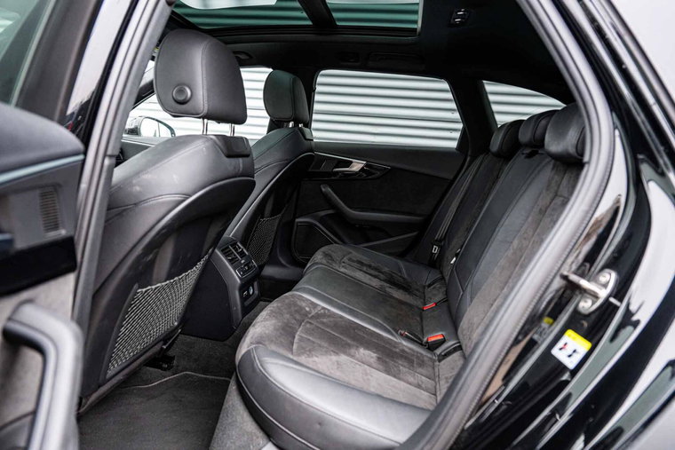 Vehicle Image 36