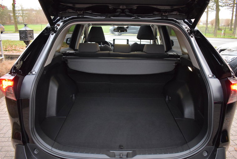 Vehicle Image 16