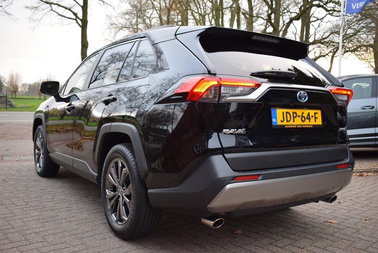 Vehicle Image 30