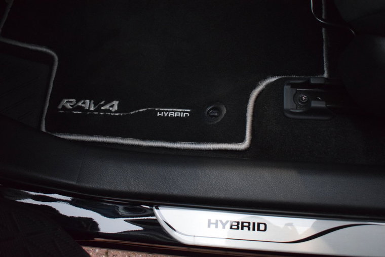 Vehicle Image 32