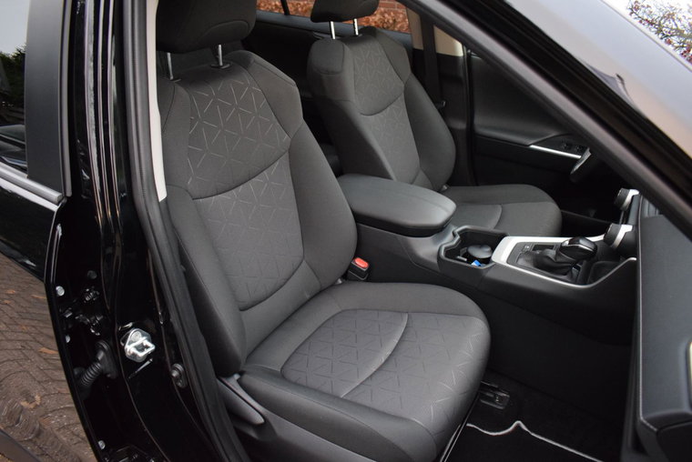 Vehicle Image 10