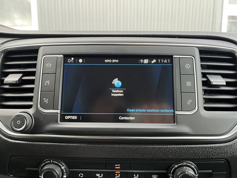 Vehicle Image 41