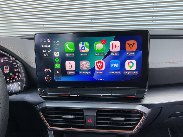 Vehicle Image 19
