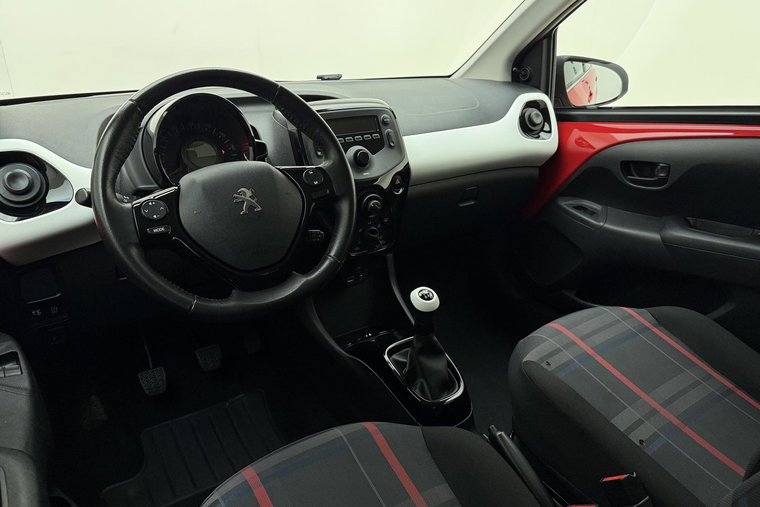 Vehicle Image 13