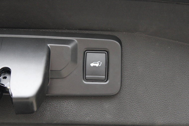 Vehicle Image 48