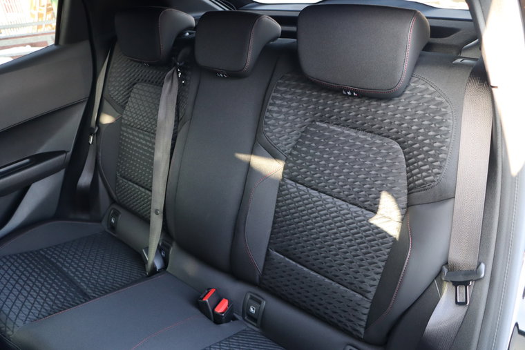 Vehicle Image 21