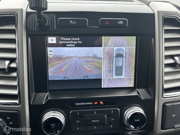 Vehicle Image 17