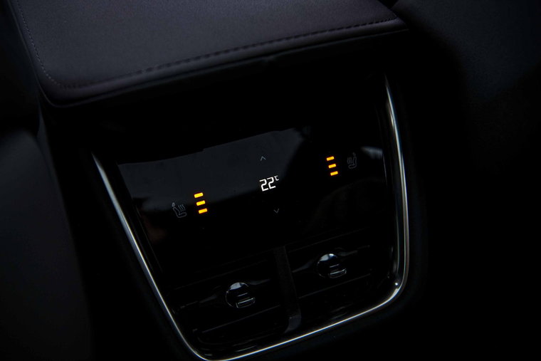 Vehicle Image 26