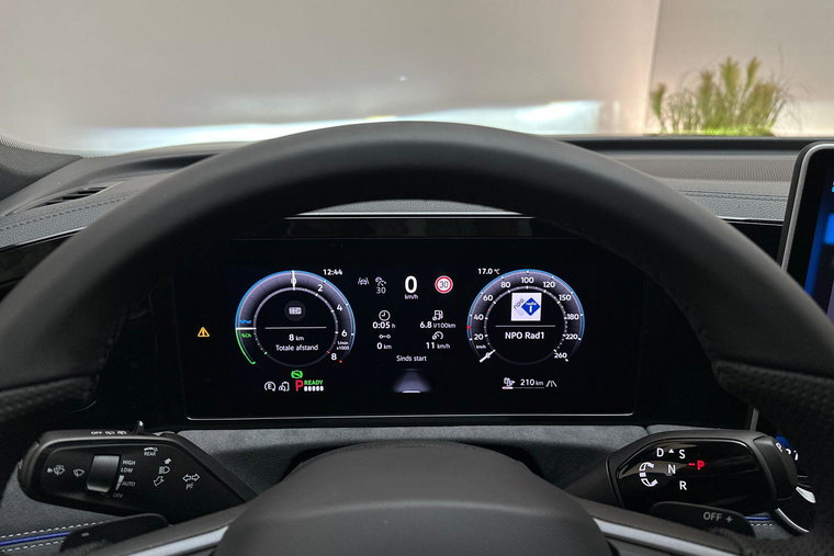 Vehicle Image 22