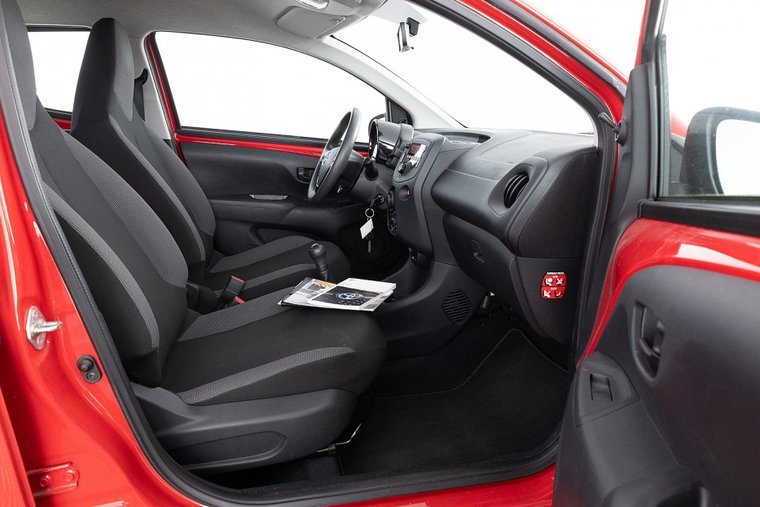 Vehicle Image 7