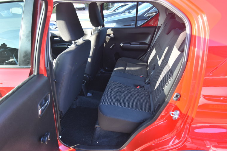 Vehicle Image 19