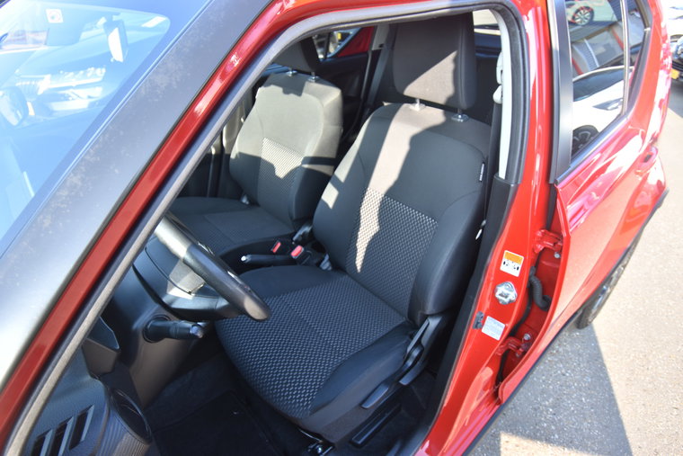 Vehicle Image 23