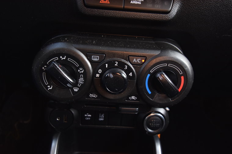 Vehicle Image 26