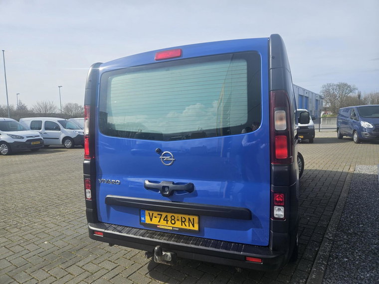 Vehicle Image 28