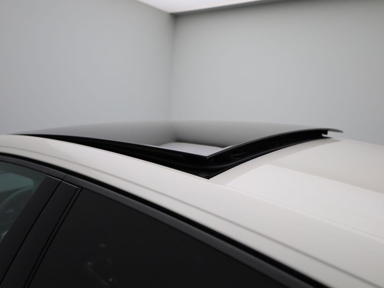 Vehicle Image 39