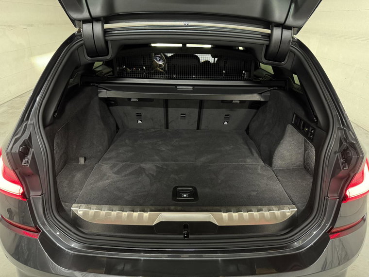 Vehicle Image 59
