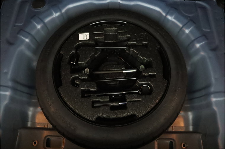 Vehicle Image 41
