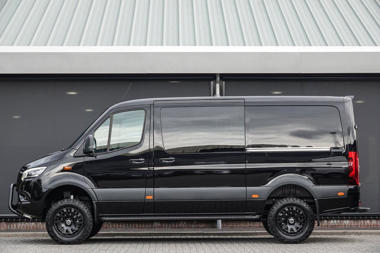 Vehicle Image 48