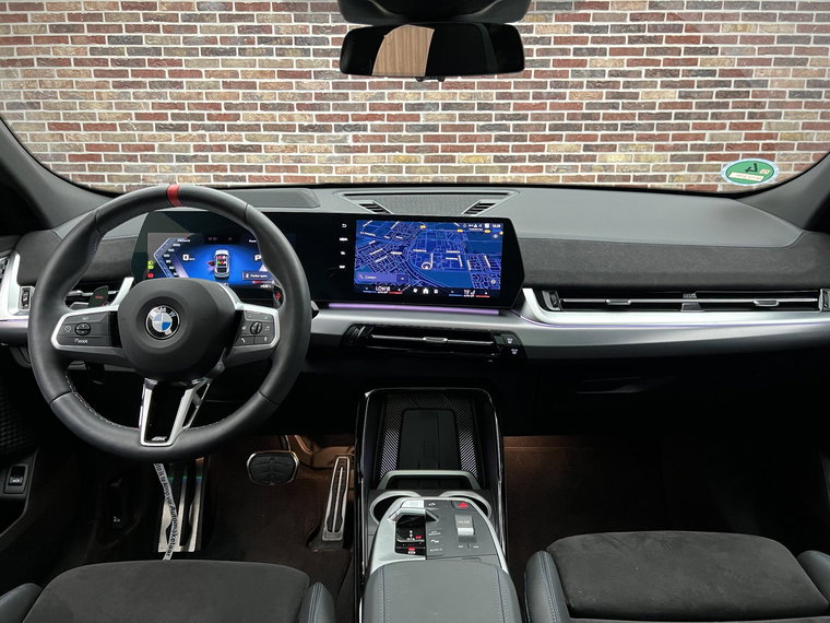 Vehicle Image 37