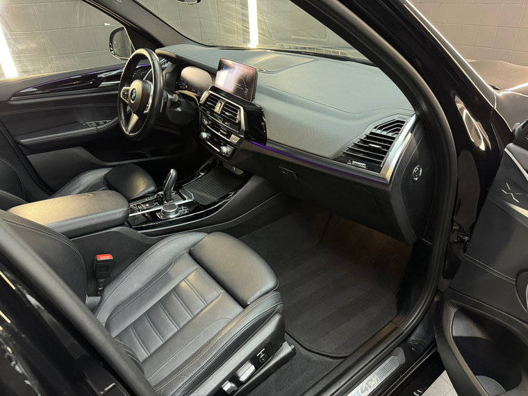 Vehicle Image 45